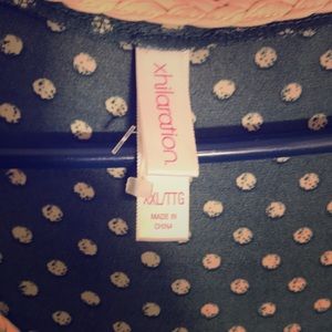 XXL GREEN AND CREAM BLOUSE